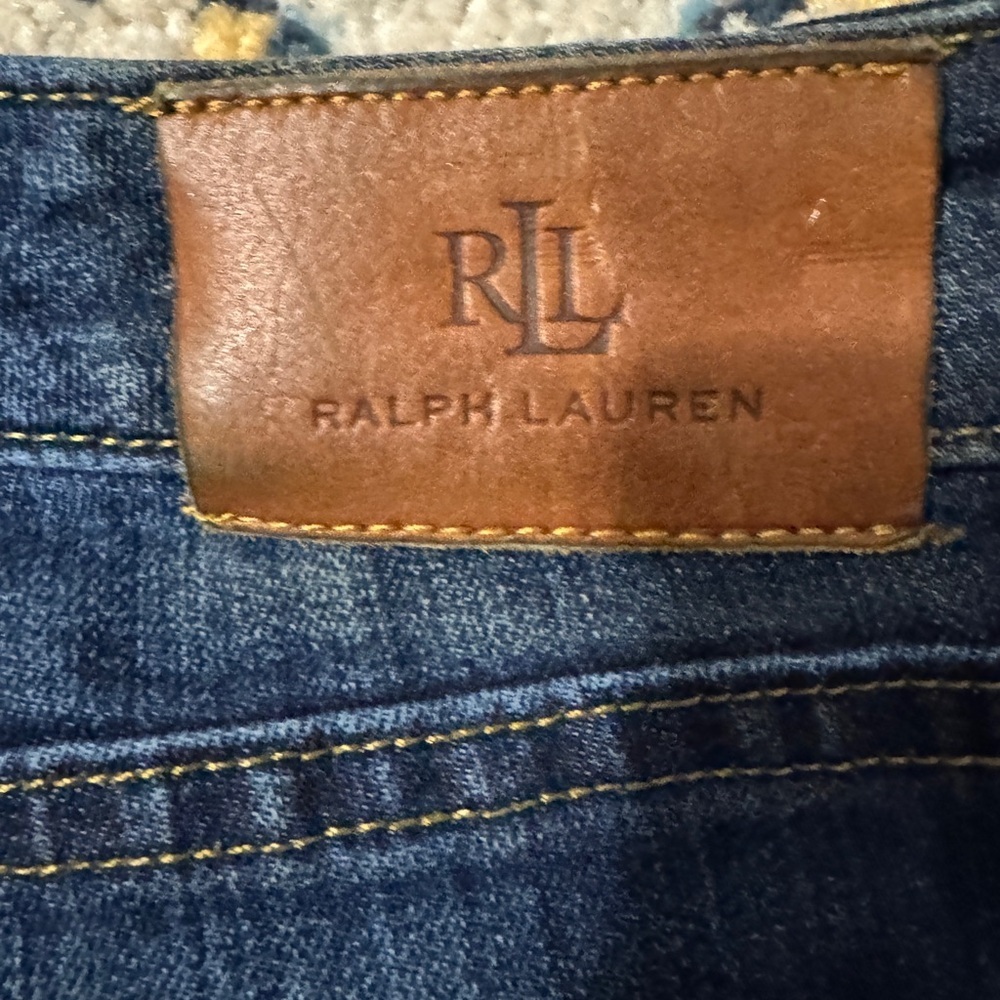 Lauren Ralph Lauren mid-rise straight jeans
Size 8 - Picture 6 of 8